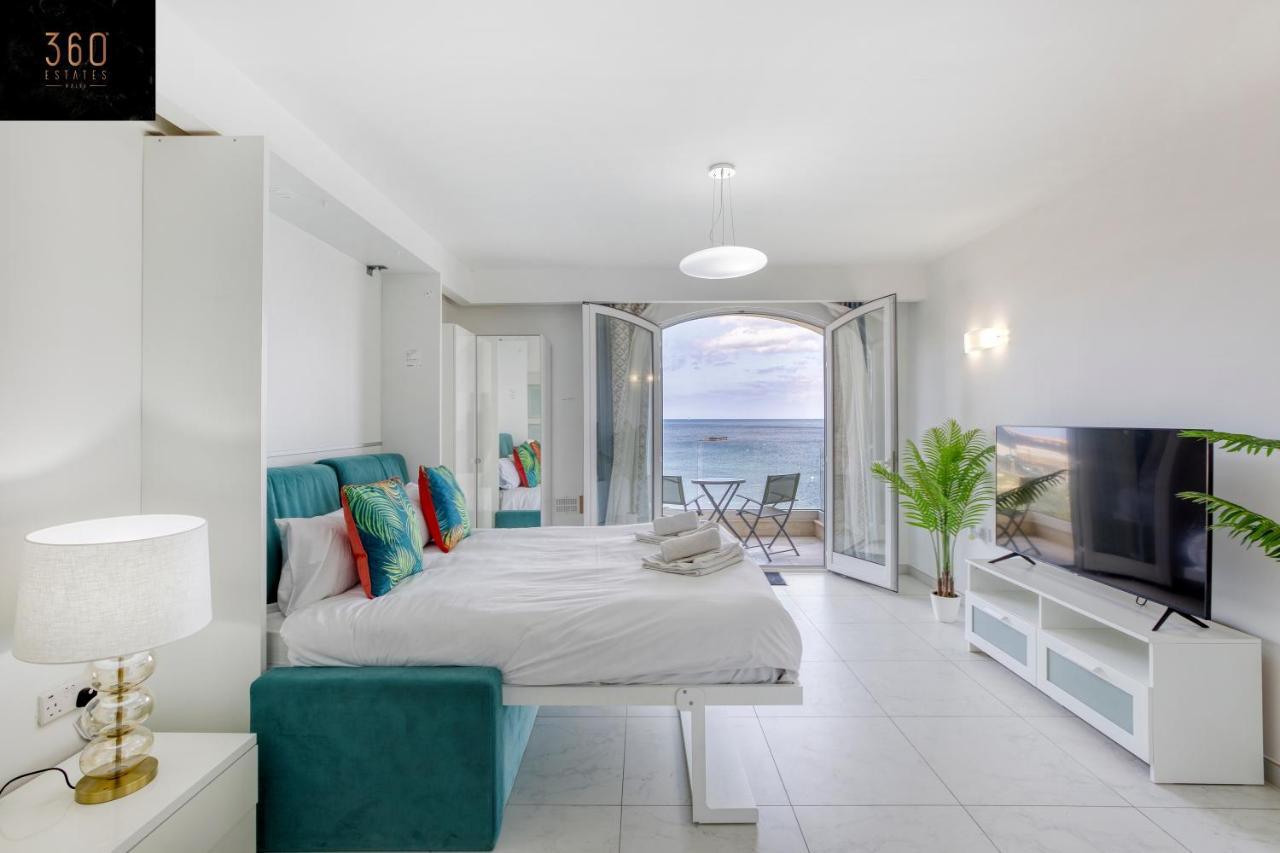 Seafront, Studio Home With Private Seaview Terrace By 360 Estates セント・ポールズ・ベイ エクステリア 写真